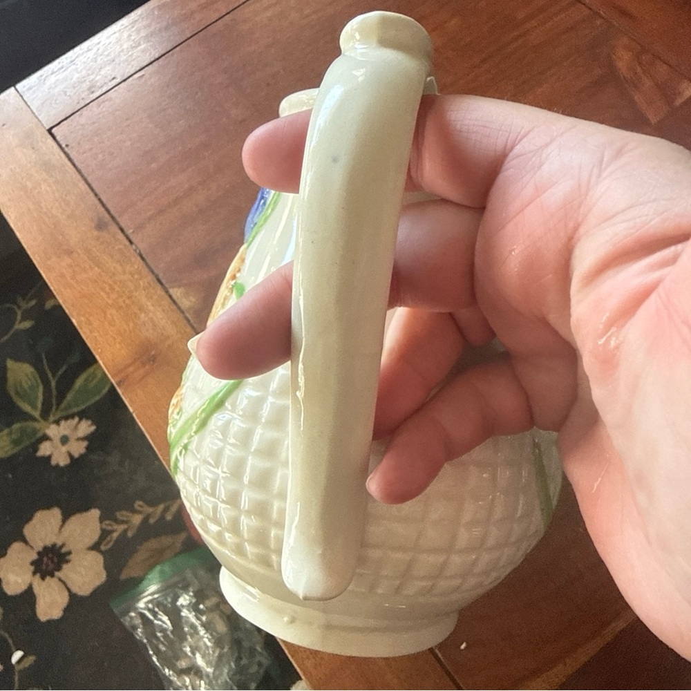 Vintage Earthenware Pitcher. Flower Pattern. Japan. Early to Mid 1800's. - Picture 8 of 9